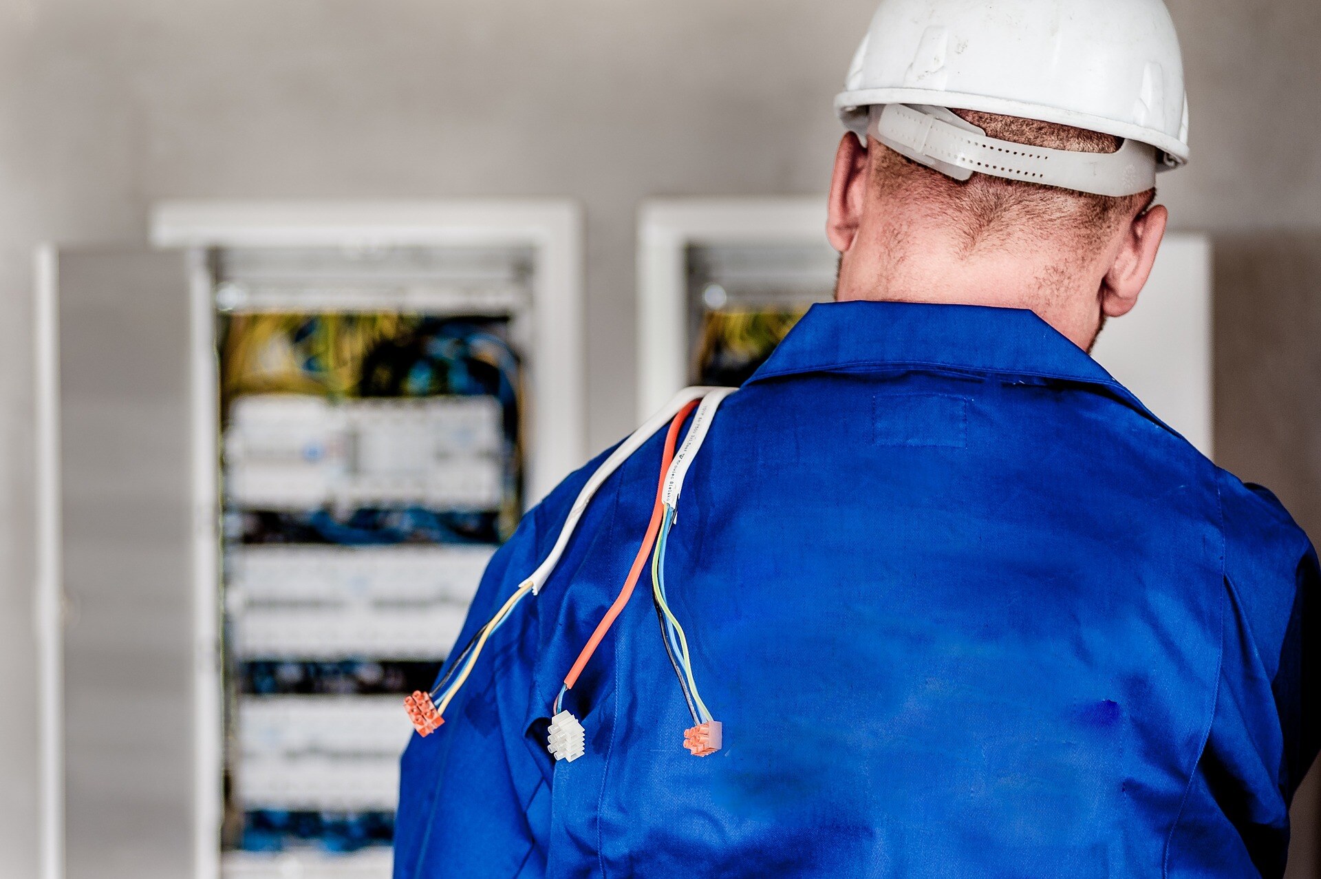 electrician-1080586_1920-4
